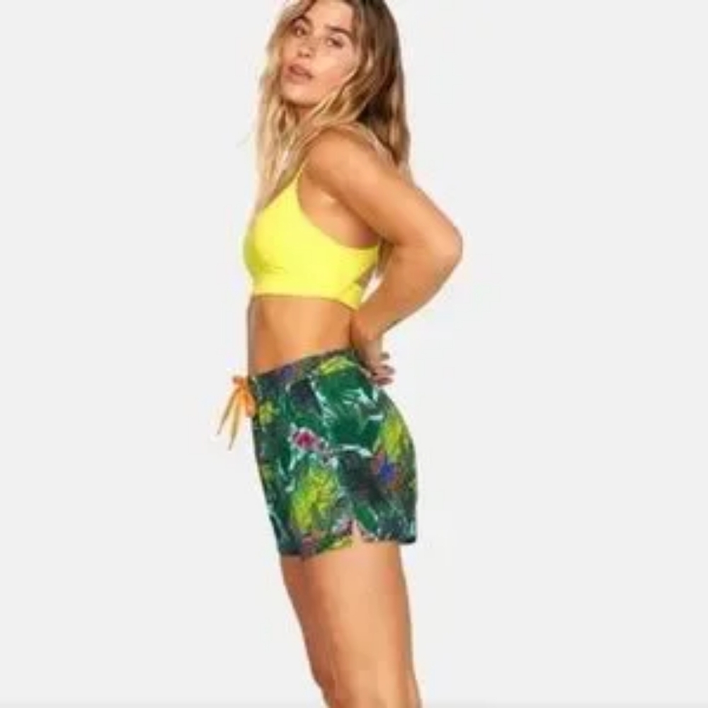 Outdoor Voices tropical doing things rec shorts NWOT